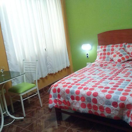 Hostal Real Alcazar Nazca Habitación foto