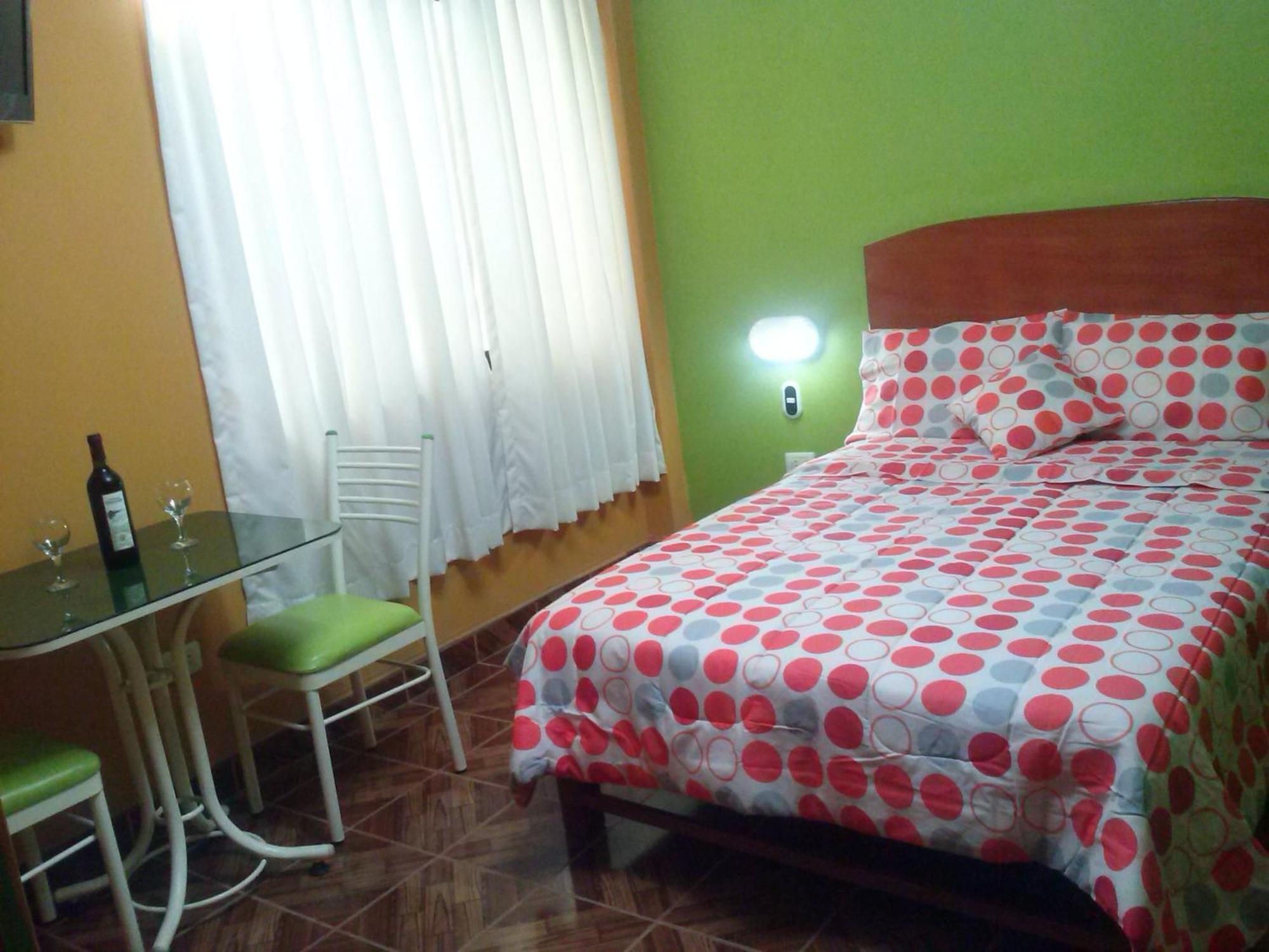 Hostal Real Alcazar Nazca Habitación foto