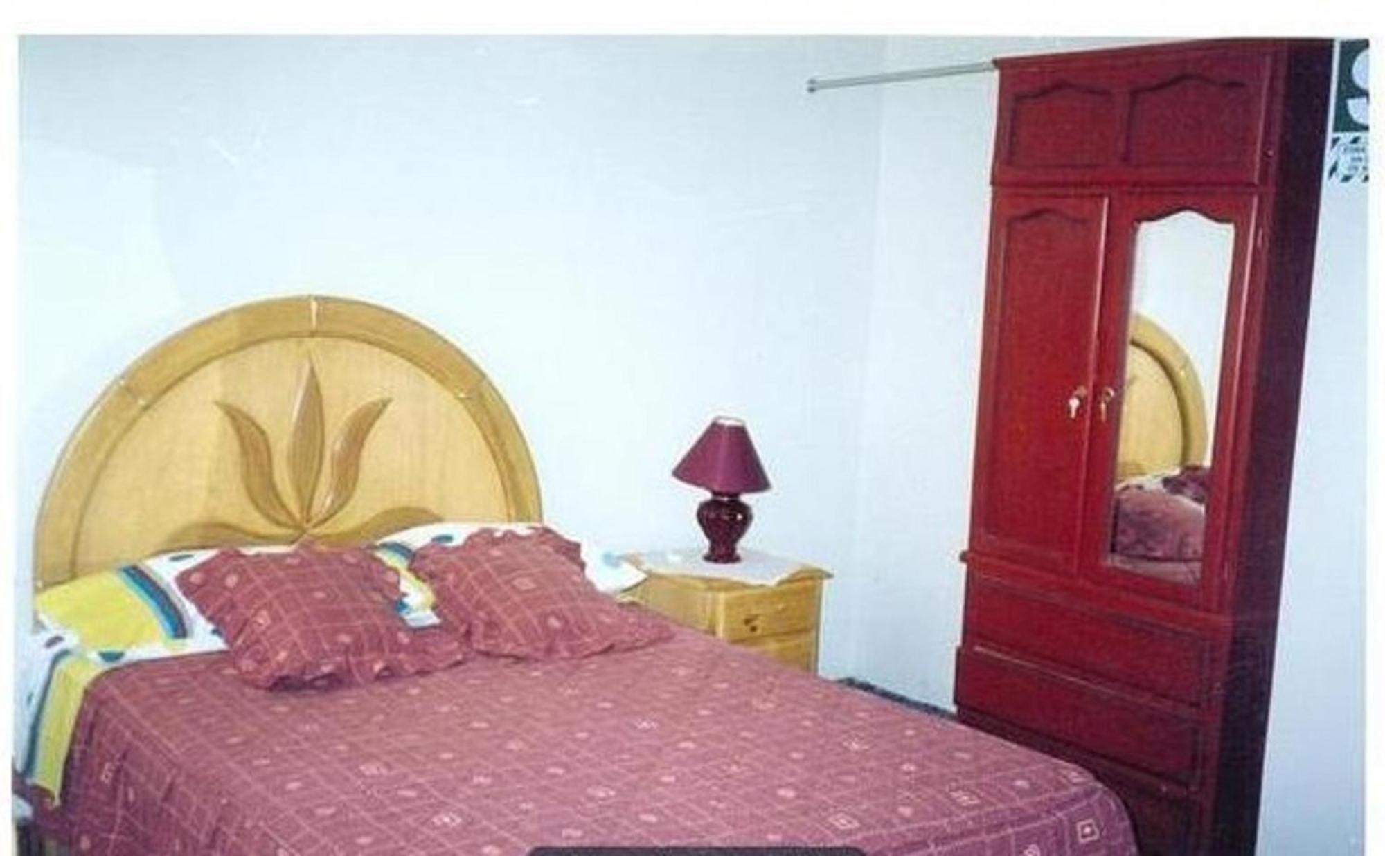 Hostal Real Alcazar Nazca Habitación foto